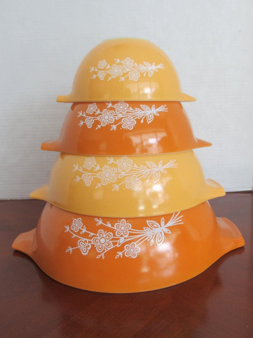 Set of 4 Vintage PYREX 441 442 443 444 Butterfly Gold Cinderella Nesting Bowls
